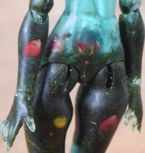 Green Flower and Moss Vitaceae with extra Reisling faceplate